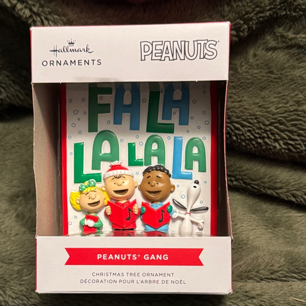 Hallmark Peanuts Gang - Fa La La La La - Gift Keepsake Ornament 2023